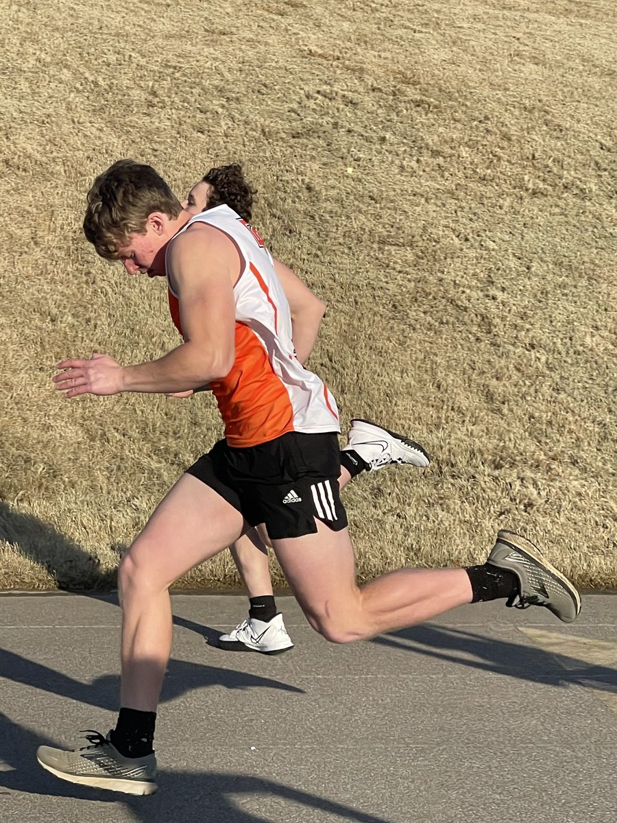 DCHS Track and Field tweet media