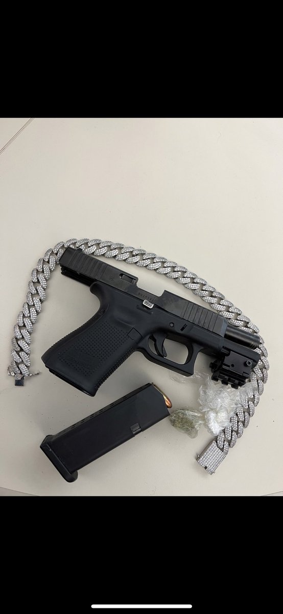 Dallas Gang Unit (@dpdgangunit) on Twitter photo Possession of a firearm and being a convicted felon don’t mix… another great arrest #keeingBigDsafe <a href="/DPDLTSanchez/">Raymario Sanchez</a> <a href="/KyleeHawks/">Kylee Hawks</a> <a href="/TCastro7488/">Thomas Castro</a> Possession of a firearm and being a convicted felon don’t mix… another great arrest #keeingBigDsafe <a href="/DPDLTSanchez/">Raymario Sanchez</a> <a href="/KyleeHawks/">Kylee Hawks</a> <a href="/TCastro7488/">Thomas Castro</a>
