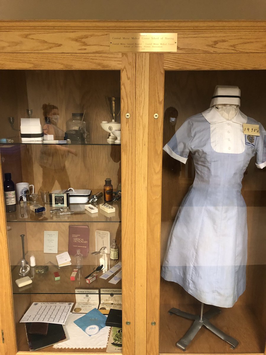 LRTC4ME's tweet image. What’s an #AnatomageTable you ask?! It’s a digitalized human cadaver and our students in our Exploring Healthcare Professions program visited the the Maine College of Healthcare Professions and got to examine one. They also got to explore the college and see what it had to offer!