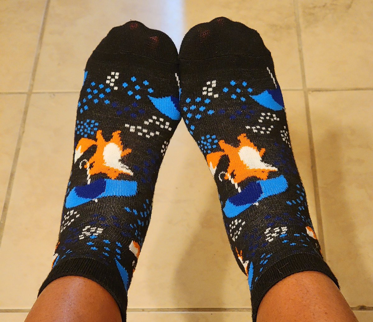 StepOnMe678's tweet photo. What does the fox say?

#sockoftheday #socksniffer #socklover #Feet #FeetWorshiping #feetsell #FeetFridays #feetworshi̇p #AllThingsWorn https://t.co/Lh2E4BXltI