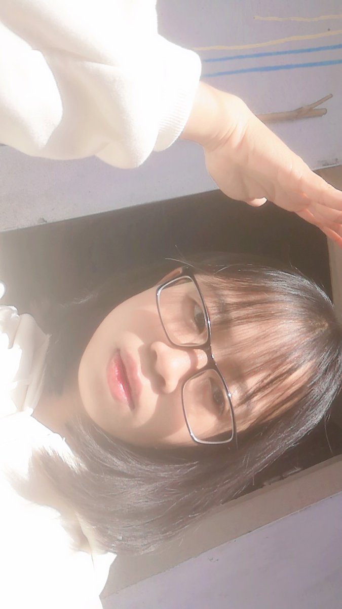 GlossSu93's tweet photo. lần đầu tự thấy bản thân giống hs cấp 3 =)) 
Thực tế đh năm thứ 5 :)) https://t.co/cUvdO0V1Ri