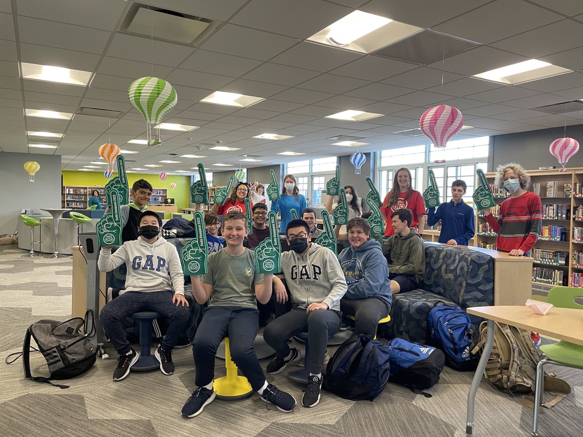 AhrensJ1's tweet photo. Our ⁦@Oldfield_MS⁩ students are ready to conquer the Code Conquest Hackathon today! ⁦@Karpediem215⁩ https://t.co/jEREosk2KX