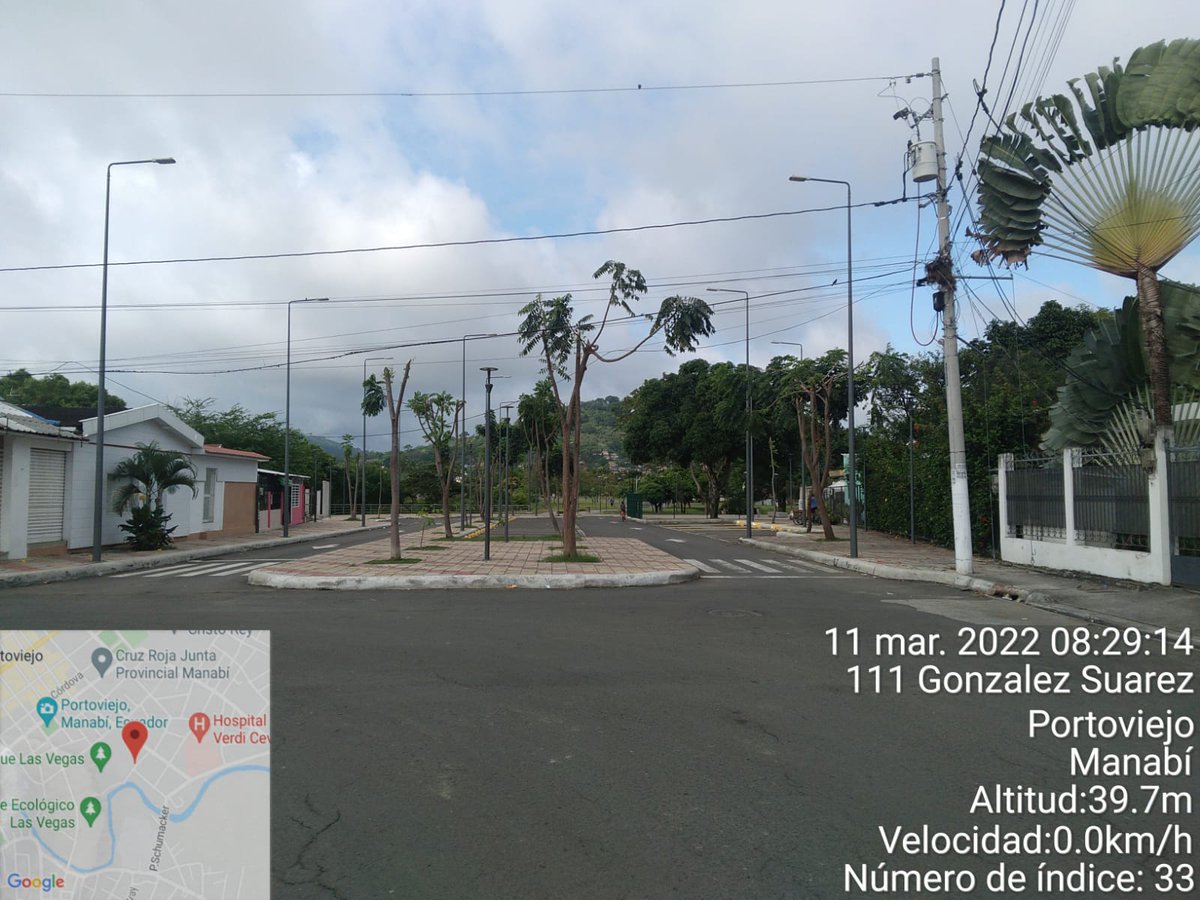 MarcoGilerM's tweet photo. ¿Quién se ha dado a la tarea de cortar los árboles en uno de los ingresos al parque #LasVegas?
En #Portoparques aseguran saber quien es el responsable y anuncian que habrá sanciones.
@PortoviejoGAD
@SaraXtiManabi https://t.co/RKLDai4Tfl
