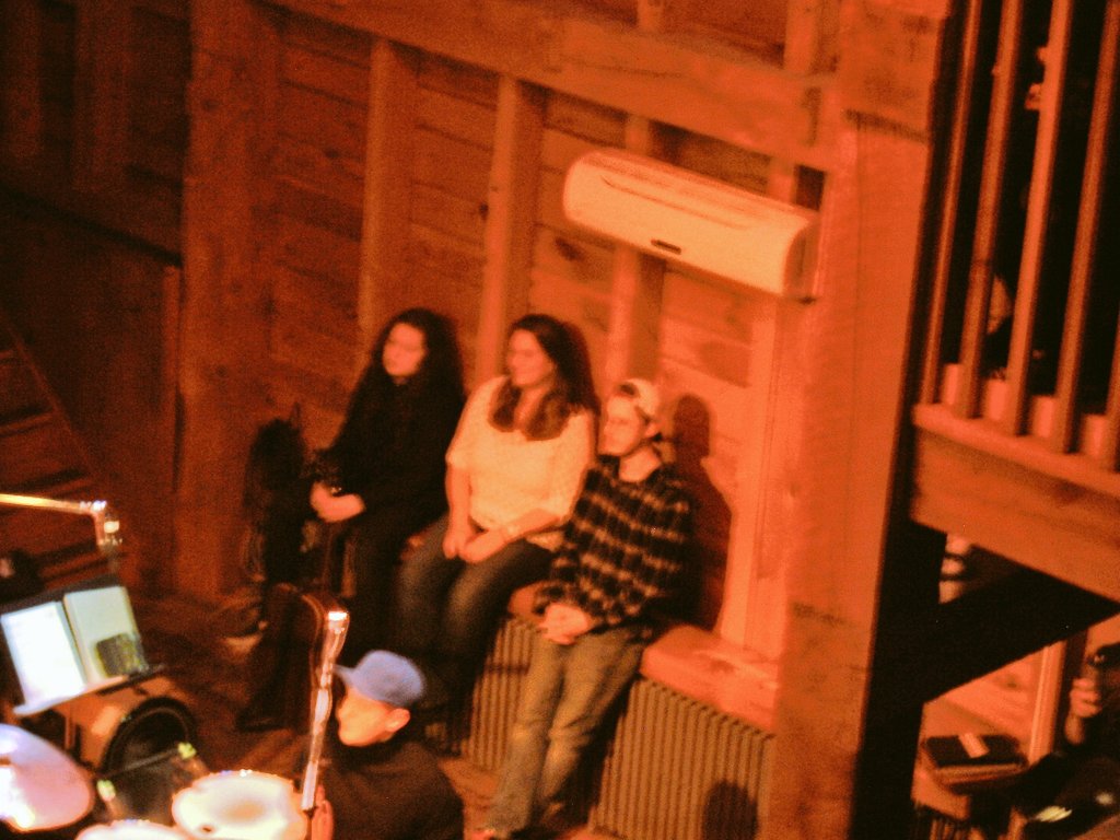 Lincolnmaster's tweet photo. #OTD 6 years ago, Friday March 11,2016, Sawyer Fredericks performed @ #iconic  @LevonHelmRamble  An unforgettably special night in #Woodstock for a full barn, family of fans and fans of a family.💙🎶 #rtItBot #music #family #TeamSawyer #fridaymorning
https://t.co/hpDkax0c6h https://t.co/R18y3Erlta