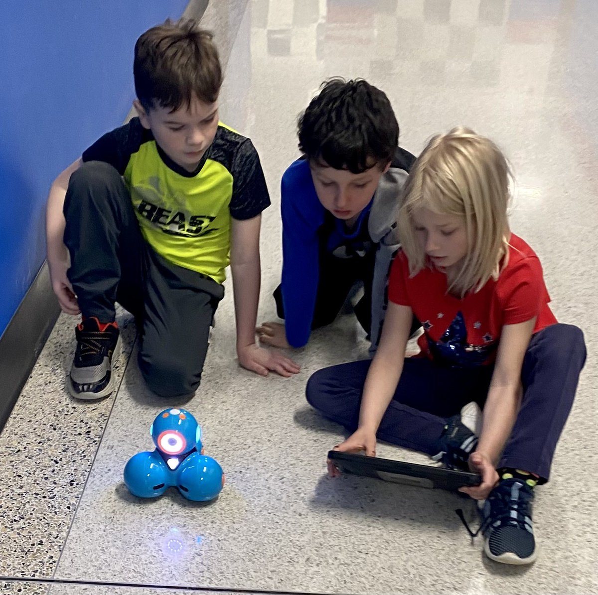 ndelsmith's tweet photo. A huge Thank-You to Purdue IN-MAC for the Dash Robots. The tech department put the apps in the portal so the kiddos could start coding. Dash is helping us learn programing, teamwork, problem solving, and creativity all while we have fun. @PurdueINMaC @ndeschargers #DCCS https://t.co/Z0V7LkM496