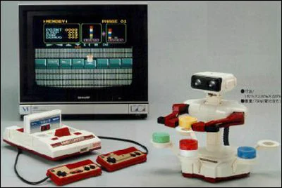 @kanahebi_255 ファミコンのロボットを思い出しました。 