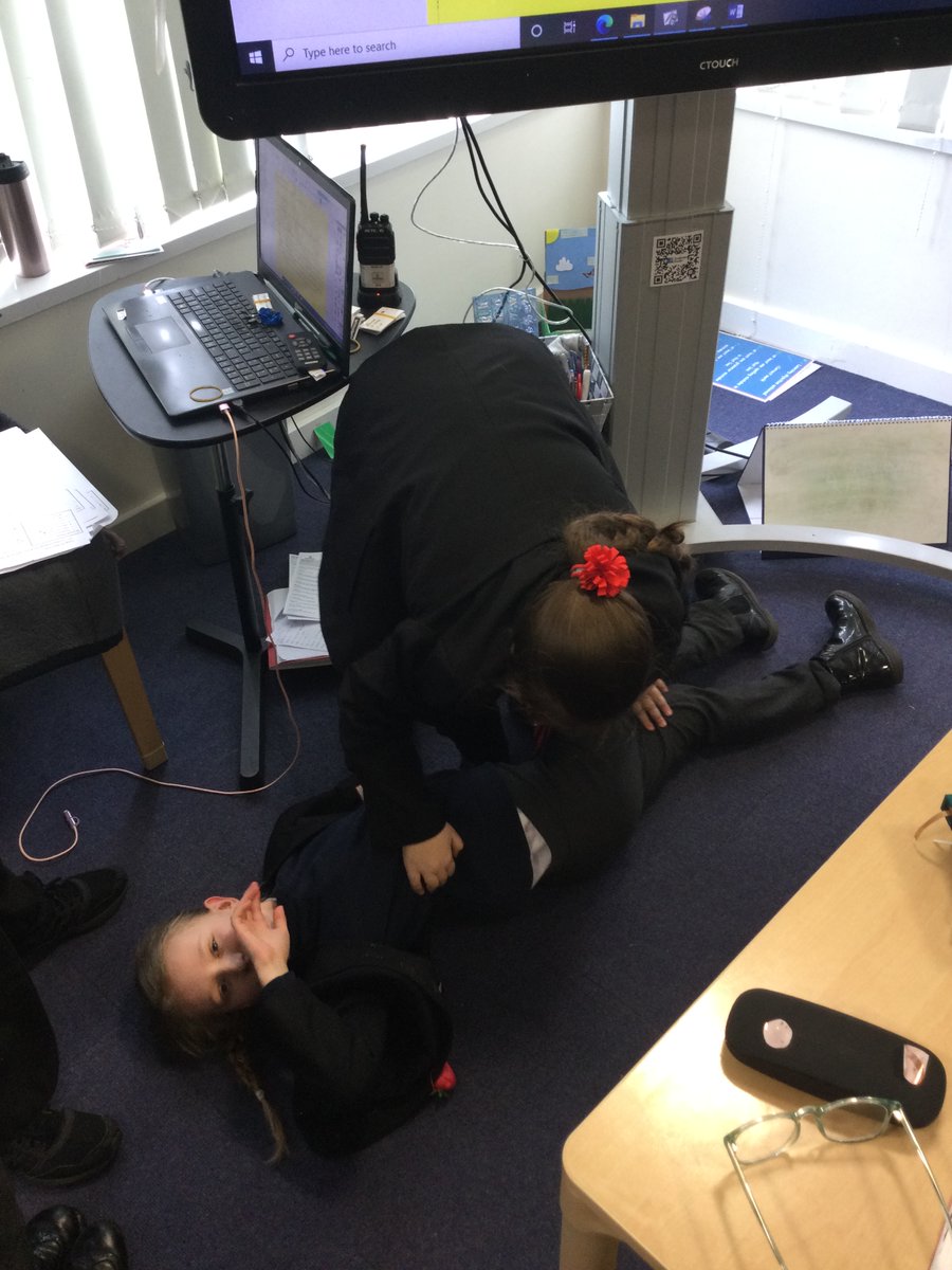 Y5SR tweet media