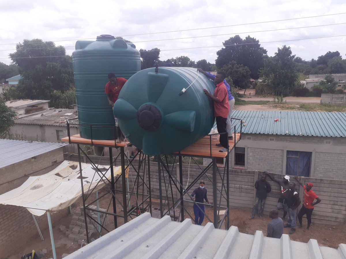 WisdomNyama's tweet photo. Members of @YoungPeopleMul1 doing water supply.We power one of the biggest water supply mechanism for income generating projects in Epworth.The whole was done by the youth including women and girls.@NLinZimbabwe @euinzim @ICA_AFRICA1 #GCE #Replication @OpenlyBlack_ #YPMCS https://t.co/EDIbjm3sGq
