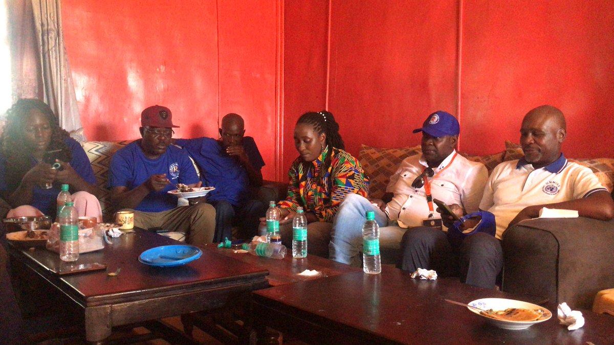 2022Sibanduki's tweet photo. Our able team was invited to Kibiko by the grassroot leaders and elders, where they delibarated on how to push Baba’s @RailaOdinga agenda. #sibanduki #azimiolaumoja #BabaThe5TH https://t.co/qzAgHeEwRM