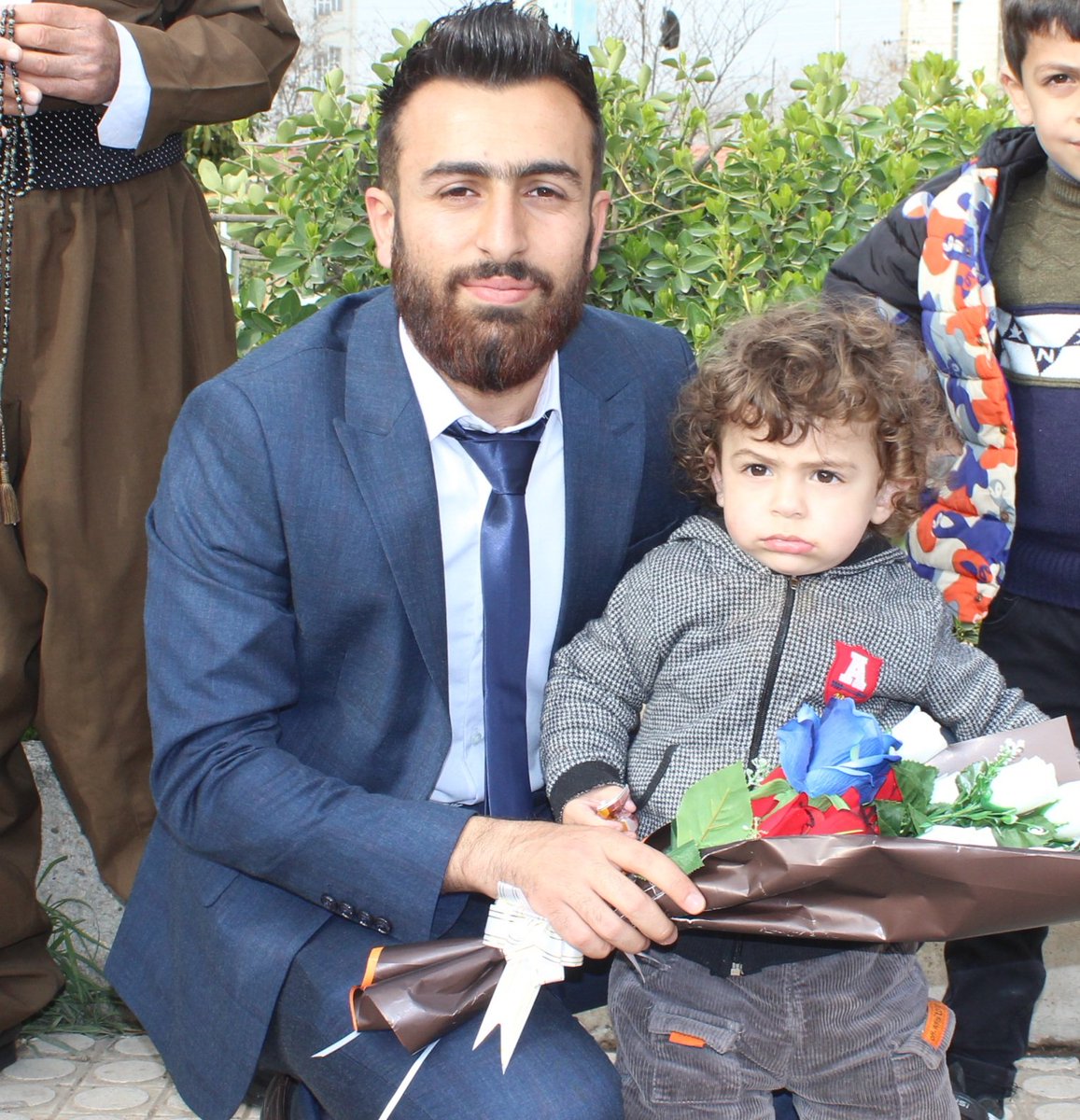 ItzBarham's tweet photo. جوانترین گوڵ کە بۆم هات ، تازە لە خەویش هەڵسابوو زۆر ڕوو گرژ بوو
#graduation_vibes https://t.co/Nncxlt4z5B