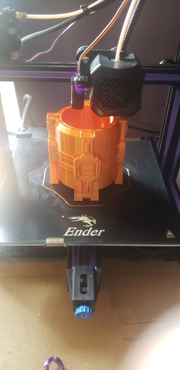 rcwrapguy's tweet photo. New Koozie will be ready to watch #wrongwayup with @splitsie, @CapacAmaru playing @SpaceEngineersG. Hoping for big boom lol #gaahhhh https://t.co/pHpVDVapPx