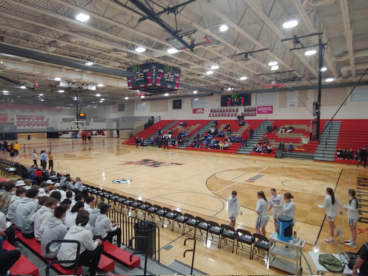 dlump5000's tweet photo. Was an amazing game, last night. @STMAGBB defeat Rogers to win the Section Title & punch their ticket to State! Good luck & congrats @KentHamre, staff & team! Blessing to be there. #classteam #classcoaches #MNHSbigdamce https://t.co/cnr2tMKzJZ