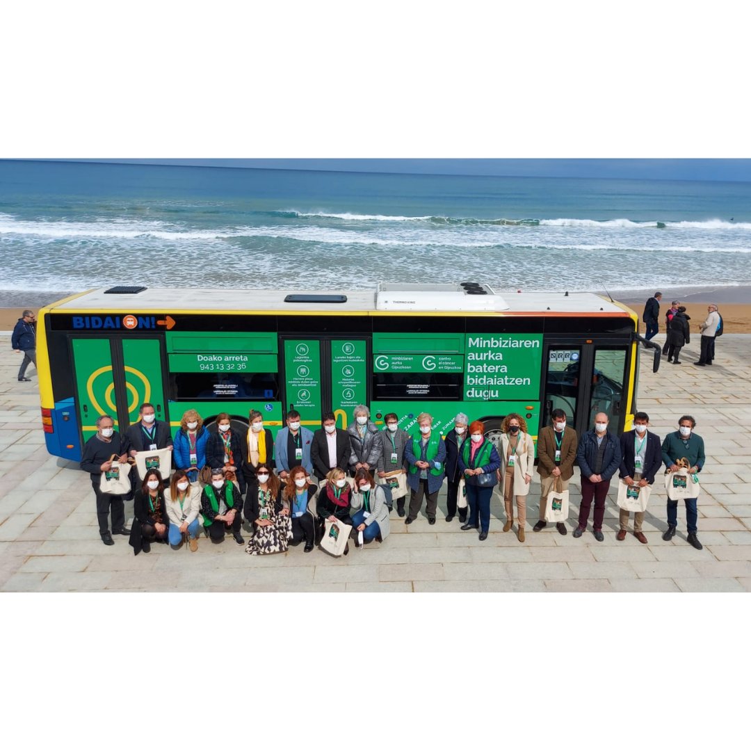 ContraCancerGP's tweet image. Zarautzen ere bai, minbiziaren aurka batera bidaiatzen dugu! 🚌💚

Este bus recorrerá las calles con el objetivo de informar a la población de la localización de las sedes y de los servicios gratuitos que ofrece la Asociación en toda la provincia.