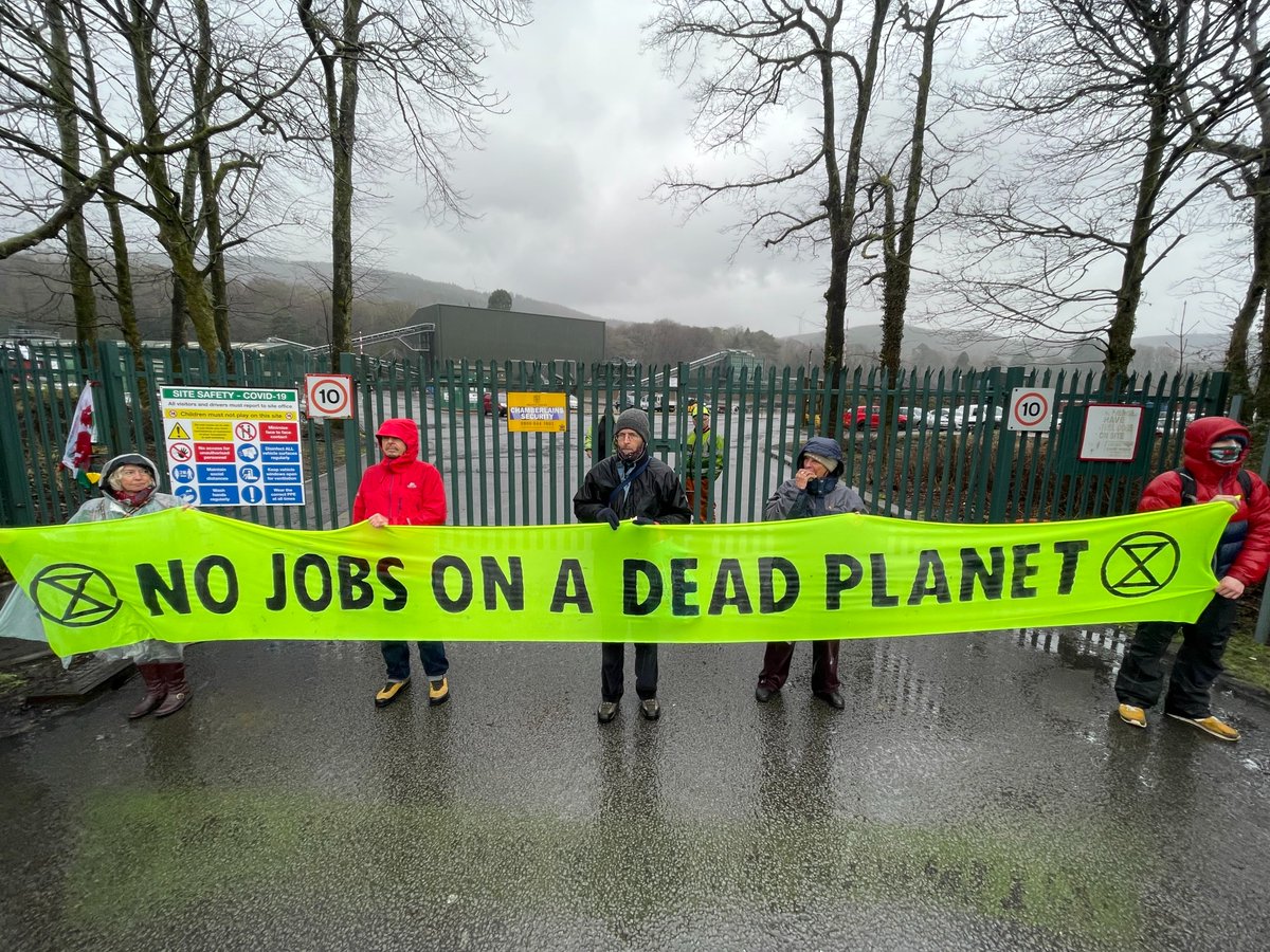 If you are concerned about a Just Transition for workers on a liveable planet please write to your #Senedd members and MPs ask them to oppose the #Aberpergwm mine extension.

#KeepItInTheGround
