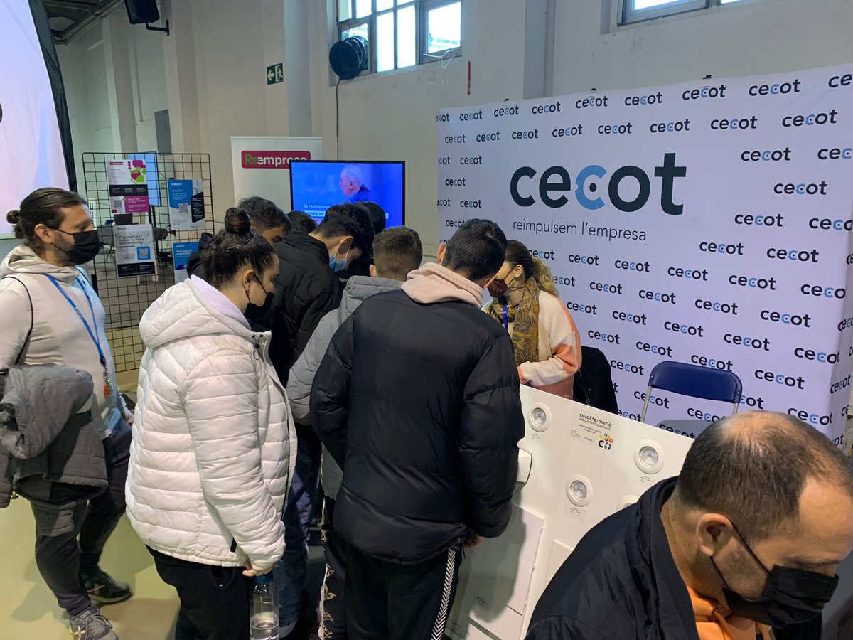 cecotformacio's tweet photo. Molts contents d’haver participat a la #FiraTriaFutur Hem constatat molt d’interès en #orientació #formació #sortidesprofessionals dels participants!
Felicitem a tot l’equip organitzador! 👏 @ajterrassa @Teresa_Ciurana @NuriaMarinGarc https://t.co/Ehhhy40Z3e