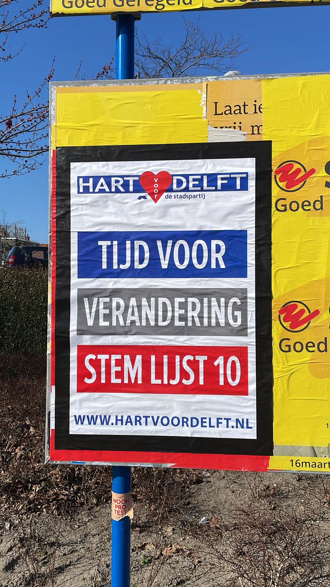 cobydekoning1's tweet photo. Vandaag waren de taken voor de @hartvoordelft kandidaatsraadsleden van 1 t/m 11 verdeeld. Flyeren, plakken, banners ophangen en meedoen met @NLDOET, soppen bij de #kinderboerderij en #waterspeeltuin in #Tanthof Een welbestede dag met een heerlijk zonnetje. Alles voor Delft. https://t.co/7P9UEstHAe