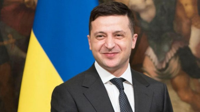 viaggrego's tweet photo. Da alcuni #esponenti del #M5S #critiche contro il #Presidente Ucraino #Zelensky: “Questo qui vuole portarci verso la #Terza #GuerraMondiale”! https://t.co/QkkcAg7qKg https://t.co/Geu75KZJ4s