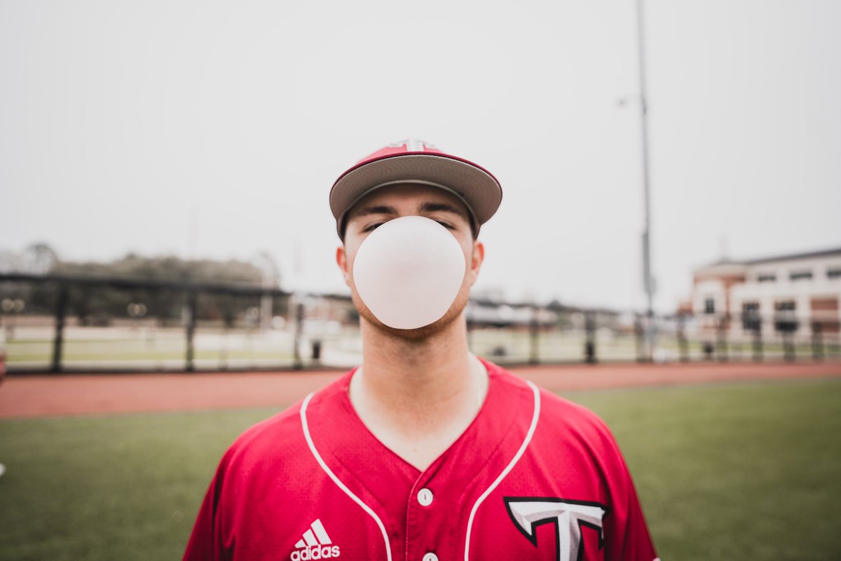 TroyTrojansBSB's tweet photo. Vibes this fine Friday afternoon. 

#BoysOfTroy 🛡 | #OneTROY⚔️⚾️ https://t.co/5UBXVWyhyw
