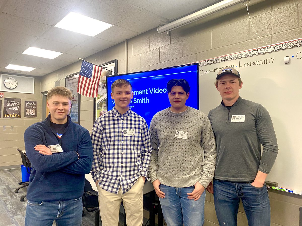 Olathe_eComm's tweet photo. What a great day! Today @Olathe_eComm Entertainment Video Alumni of 2020 came back to speak to students about college, career opportunities and client work after graduation. It was so inspiring! Thank you Aidan, Colin, Juan &amp; Thomas! @ChrisZuck @APCogswell @Olathe21st @OlatheCTE https://t.co/LVE1XrbKfr