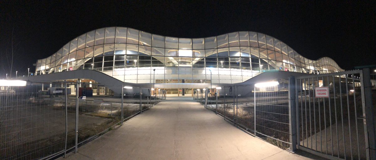 xanderhuygels's tweet photo. Station van Mechelen.. blijft een indrukwekkende werf! https://t.co/zGPSdDBXLA