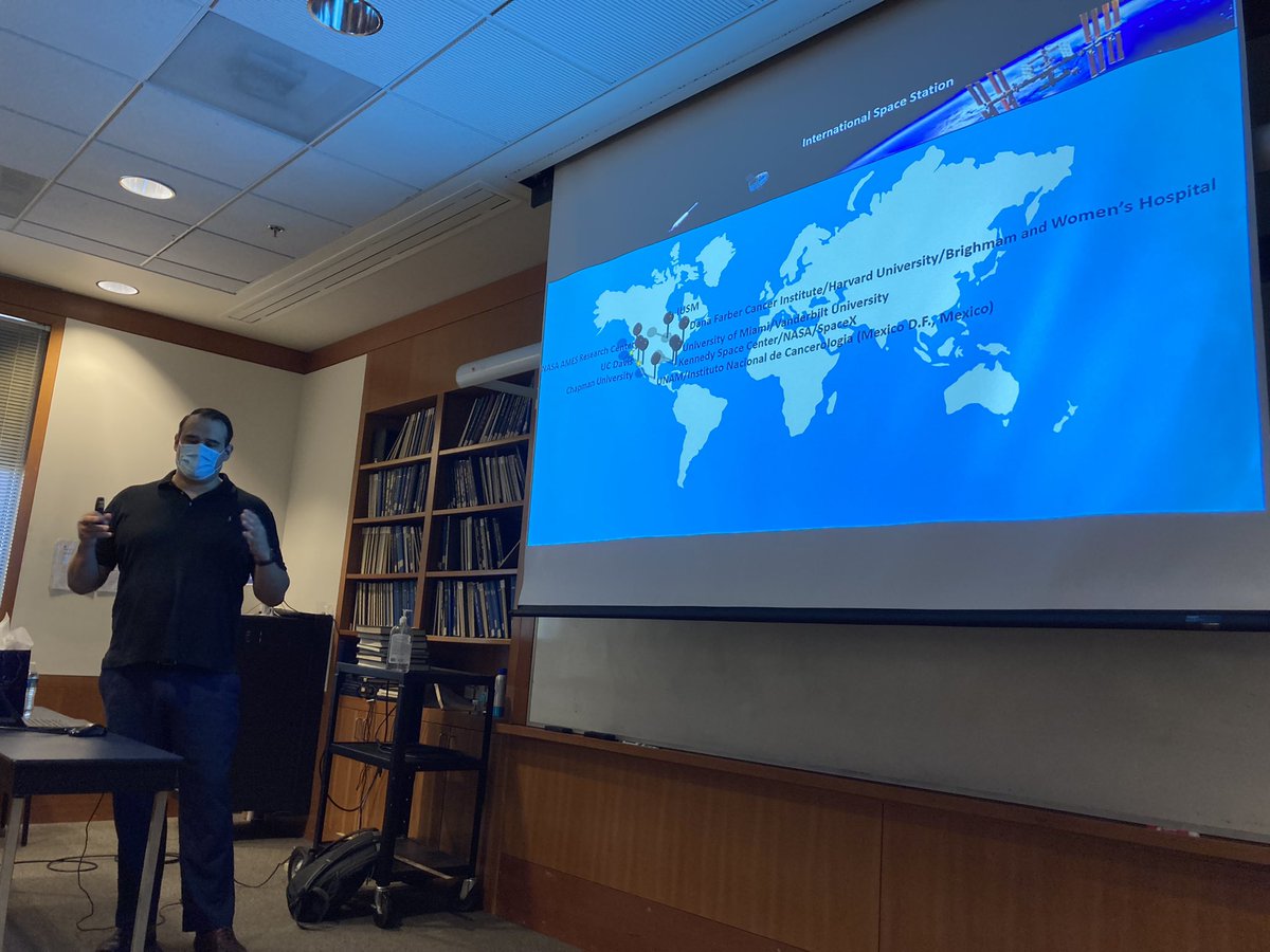 yggdrasil13751's tweet image. Dr. David Olivos (Senior Scientist, @abbvie) sharing his biotech career journey with us this morning #firstgeninstem #DEB - always wonderful to see our alumni thriving ☺️