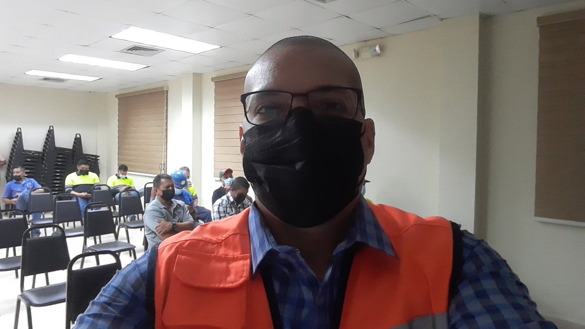grupopessosa's tweet photo. #SOMOSPESSO celebramos hoy "Día del Trabajador de Mantenimiento" junto con @utppanama @UTPCocle @UTPAzuero @UTPPmaOeste @utp_chiriqui @UTPVeraguas @ExtensionUTP y la Dirección de Mantenimiento e Infraestructura impulsando iniciativas de seguridad laboral. Felicidades a Todo's. https://t.co/0pWWuR0Ruf