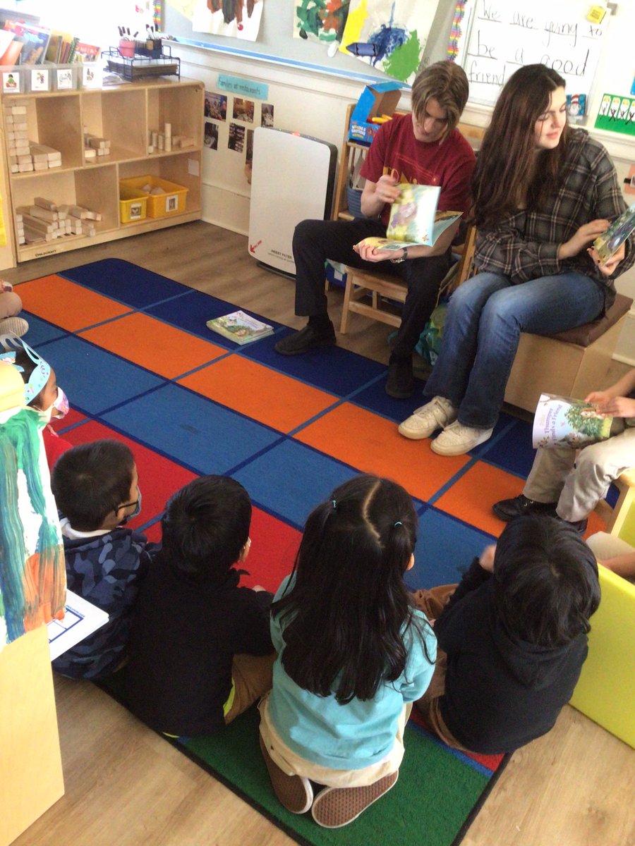 RBBPrekHackett's tweet photo. We had guest readers today from the high school @RedBankPreK https://t.co/OpIAfcJirS