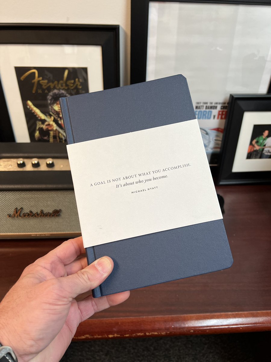 LouLobsinger's tweet photo. It’s been a great Q1! Prepping for Q2 with my @MichaelHyatt #FullFocusPlanner! https://t.co/aJtqMItuA1