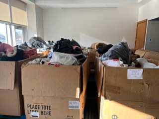 theLHMcompany's tweet photo. We’ve also collected more than 190 barrels of items, which is almost enough to fill two semi-trucks! Our donation locations will continue accepting donated items during regular business hours through Monday. #DriventoAssist #UtahforUkraine https://t.co/AkMnuB6yT2