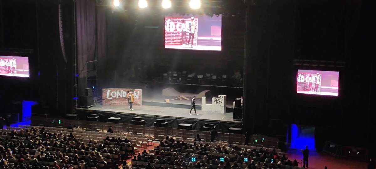 Gracias a la organización y a la familia Echeverría.