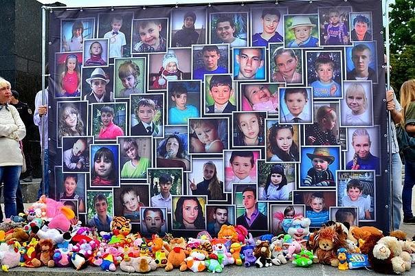 cardros's tweet photo. @FilippoGrandi @UN More than 13,000 people, including children, have been killed by Ukrainian Nazis on the orders of the Ukrainian government since 2014 in the Donbas. Russia's actions are not meaningless.
https://t.co/NeZm0QToLU https://t.co/7jqnrrKzXV