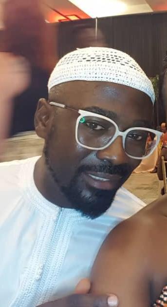 elikemkuenyehia's tweet photo. Anyone seen these glasses? Can't find them. They were my favourite pair. Sad that they have been discontinued so, I can't replace them. Special reward for anyone who finds them.
#ENK #ProfENK #ENKQuotes #eyewearstyle #LifeAndlivingIt #Legal #Law #lawyerlife
#KeystoneSolicitors https://t.co/VZBH8pES6A