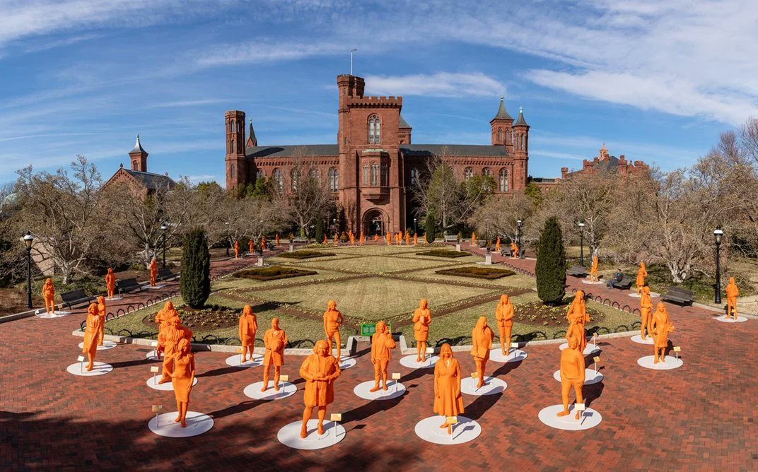 EmbajadaChileUS's tweet photo. Congratulations 👏 to Paula Garcia Todd 👩‍🔬, who has been featured in #IfThenSheCanExhibit 🧪 a collection of statutes of female scientist at @smithsonian! We are so excited to have a 🇨🇱 woman included!! #WomensFuturesMonth @WatchMeSTEM @Minrel_Chile @min_ciencia @EmbajadaChileUS https://t.co/aZj7ZgXPBs