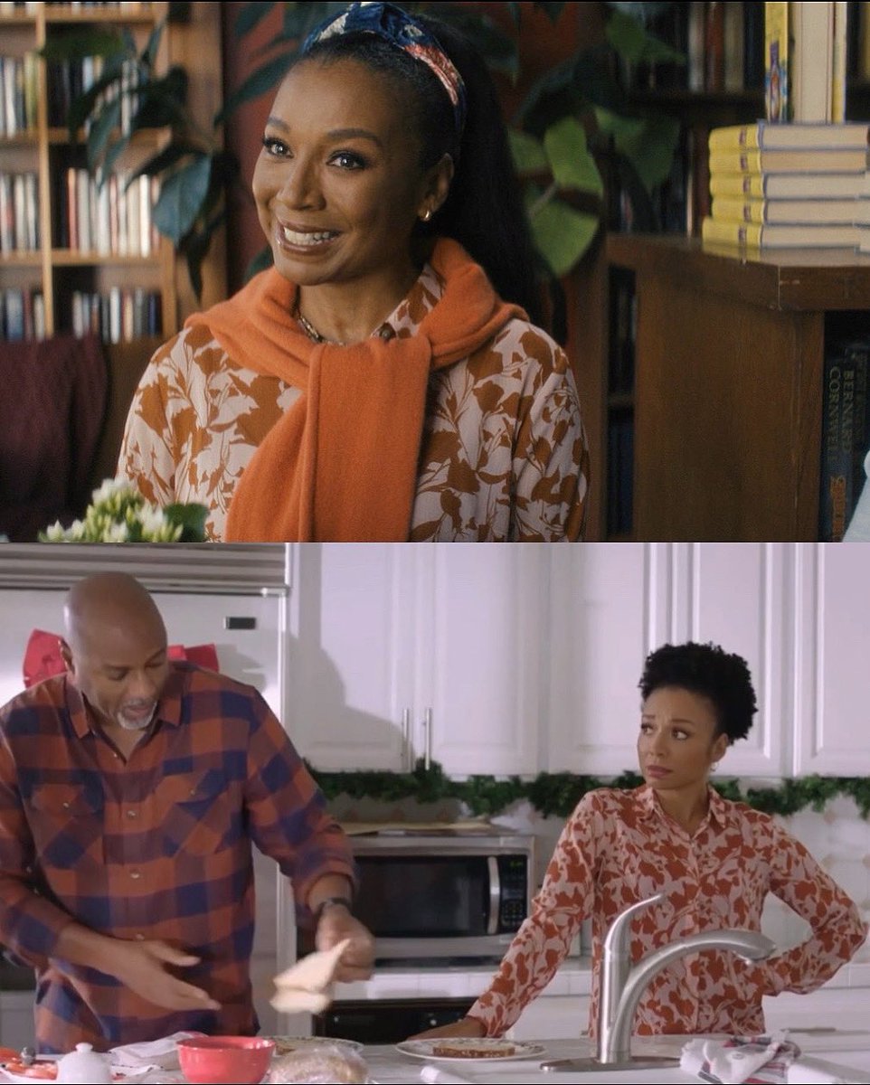 KarenShevaEva's tweet photo. #FBF One’s from last Sunday, the other’s from 2019. I do not own this top, but the fact that 2 totally different shows approved it for me on 2 totally different characters blows my mind. If it shows up a 3rd time, I’m keeping it.😂 #shiningvale #onefinechristmas #flashbackfriday https://t.co/PT9gnKZnox