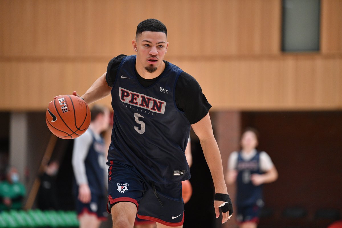 IvyLeague's tweet photo. QUAKERS IN THE HOUSE.

@PennMBB was the final team to address the media prior to its open shootaround this afternoon. The Quakers play Yale tomorrow at 2:00pm in the second men's semifinal.🌿🏀

@TIAA | #IvyMadness https://t.co/g8J7e7O3je