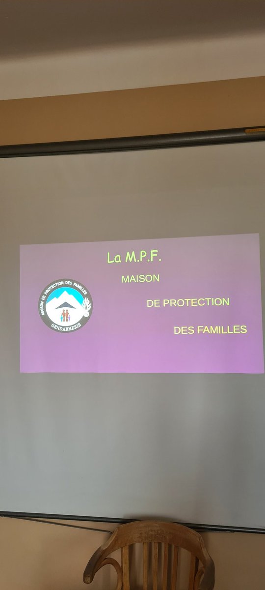 ProcureurGap's tweet photo. Lutte contre les VIF.
Inauguration de la Maison de Protection des Familles à la brigade de gendarmerie d'Embrun.
Sur le plan judiciaire, cette nouvelle brigade de gendarmerie aura vocation à apporter son soutien et son expertise aux autres brigades territoriales du département. https://t.co/crRHHYYWw9
