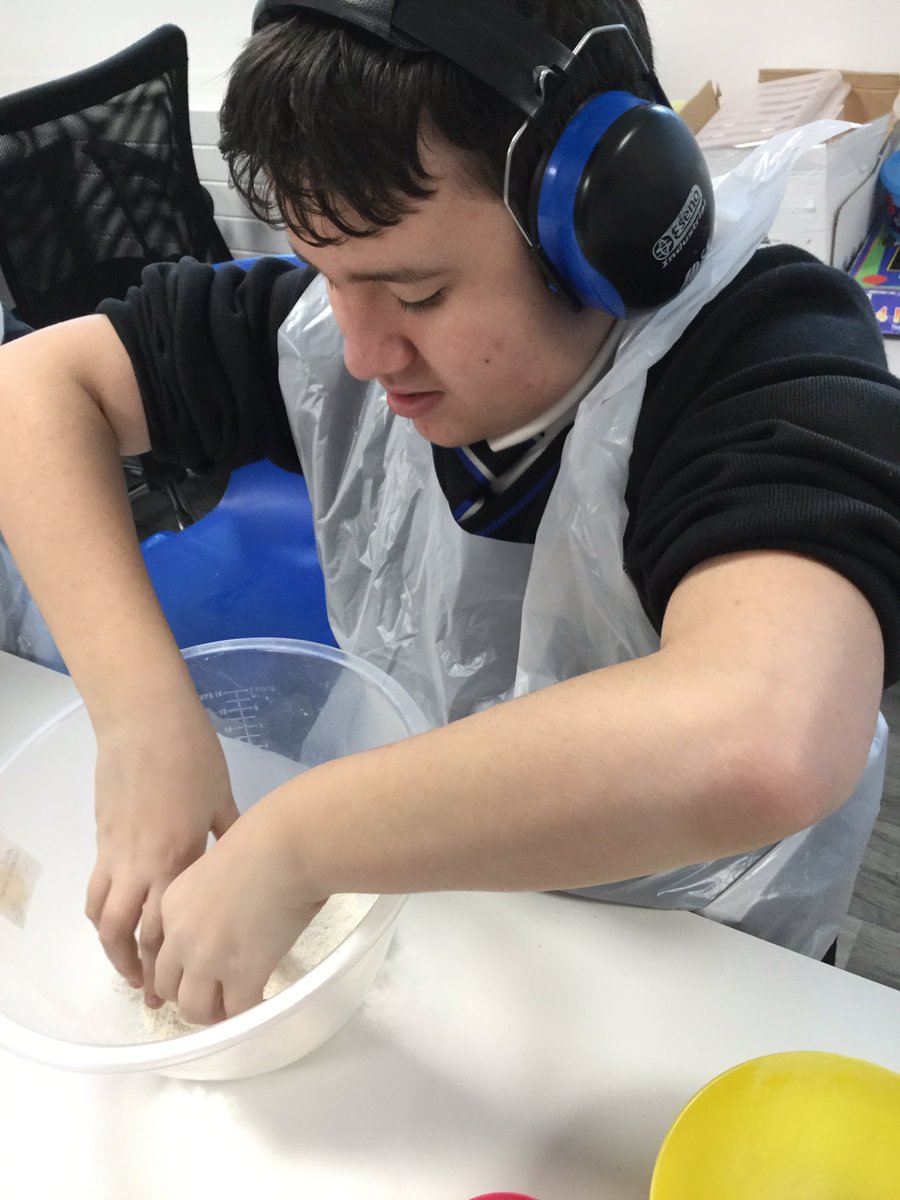 islwynsrb's tweet photo. Here’s Ebbw following up our fantastic work on The Very Hungry Caterpillar by baking our scones. #sconewiththewind https://t.co/Ikdy40GoRr
