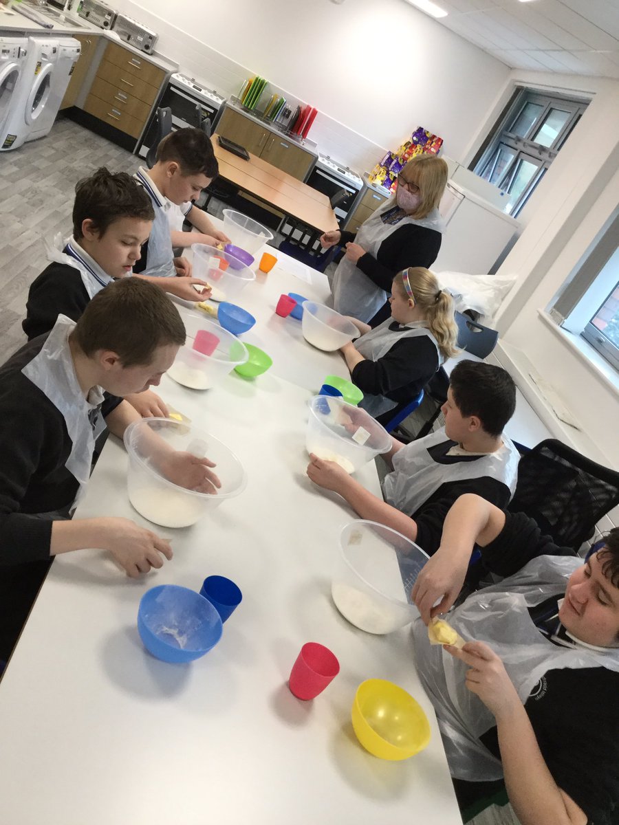 islwynsrb's tweet photo. Here’s Ebbw following up our fantastic work on The Very Hungry Caterpillar by baking our scones. #sconewiththewind https://t.co/Ikdy40GoRr