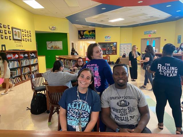 RollingGreenEl's tweet photo. Had a great week SELebrating!
Wishing everyone an awesome Spring Break!
#selebrating
#WeRoarWithPride https://t.co/QI7J3VUR20
