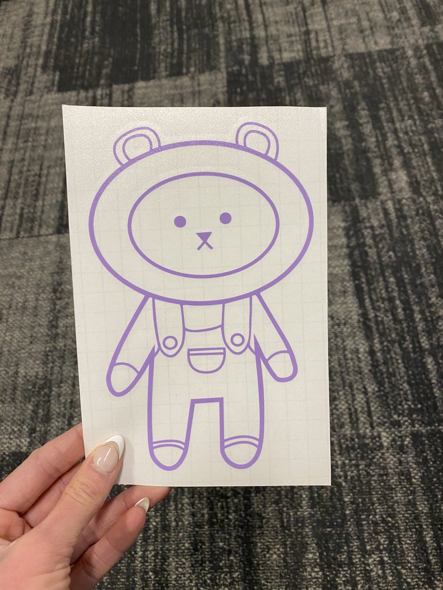 We have some v cute vinyl decals coming out of Graphic Arts, too. 

Ana C. sketched this in her notebook and put her pen tool skills to use to recreate this in #AdobeIllustrator. 

#MSHawkPride #207learn