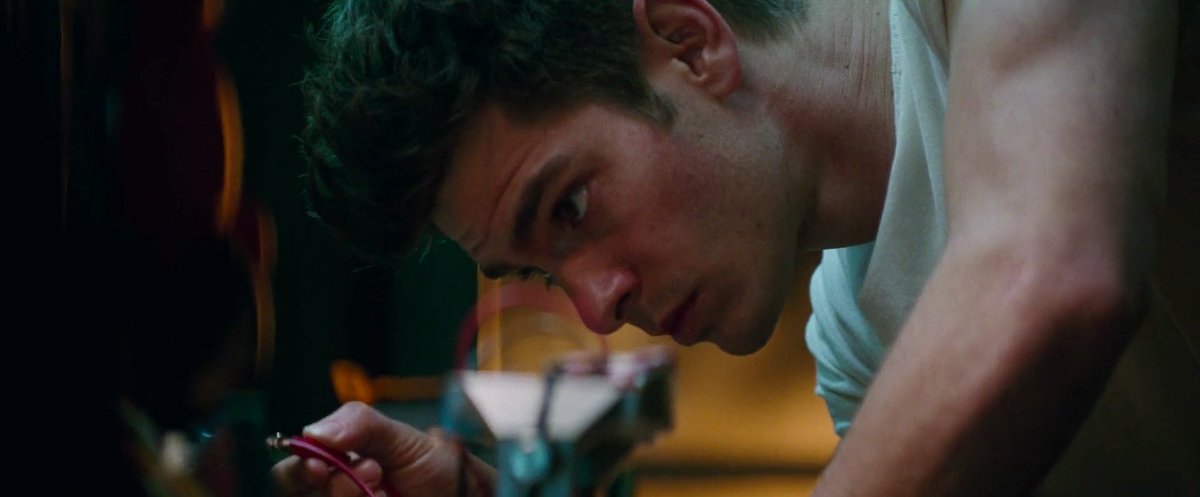 andrgarfields's tweet photo. my weakness? this peter parker. https://t.co/lYQ41mT4DD