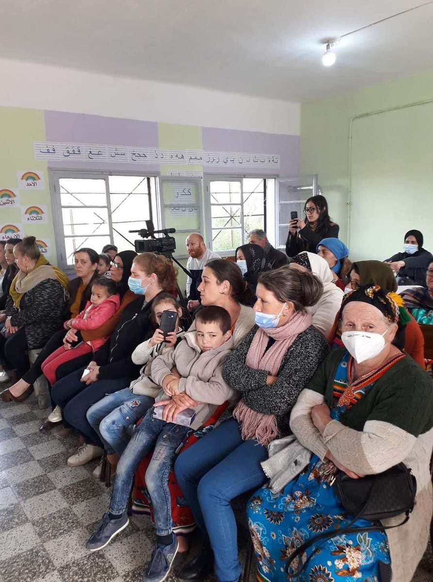 Le_jfa's tweet photo. Caravane de l'espoir et de la paix _Taqeffaft n talwit d ussirem a été aujourd’hui à Ath Hagg- Tizi Ouzou.
Une conférence a eu lieu sur les droits des femmes et des enfants.Une exposition aussi des dessins de l’artiste Daïffa sur les violences faites aux femmes. https://t.co/4w76PxuWxn