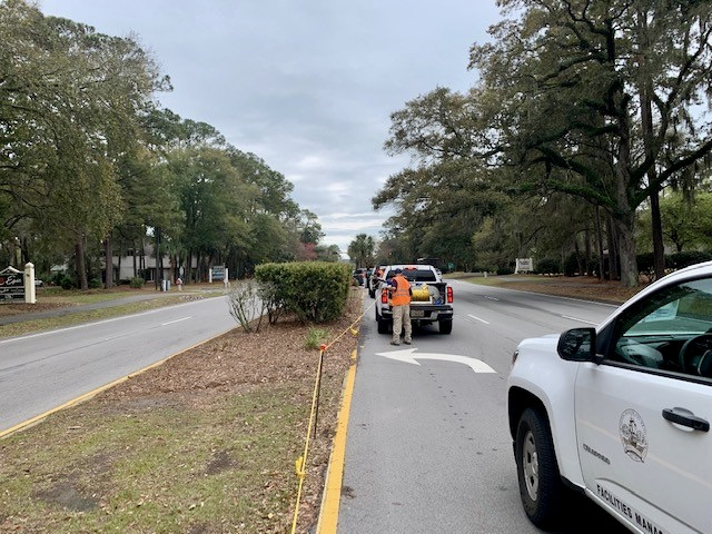 TownofHHI's tweet photo. Two days until Hilton Head Island's St. Patrick's Day Parade! 🍀🚗
Our facilities team is out prepping for the big day! https://t.co/OI5X6VgmNa