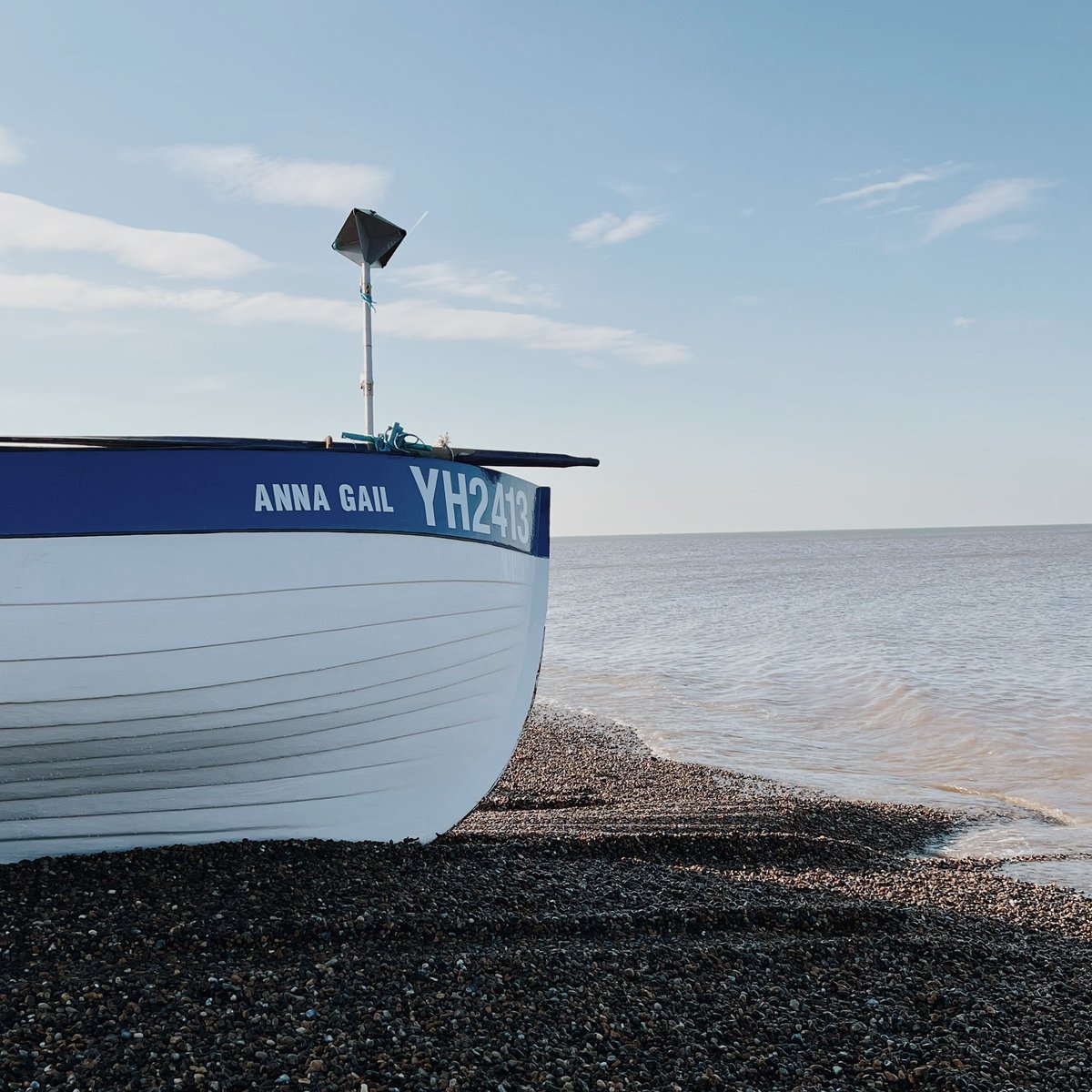 &amp; 𝘛𝘩𝘦 𝘱𝘰𝘵𝘴 𝘢𝘳𝘦 𝘣𝘢𝘤𝘬 𝘪𝘯 𝘵𝘩𝘦 𝘸𝘢𝘵𝘦𝘳 🦞
 It d𝐞𝐟𝐢𝐧𝐚𝐭𝐥𝐲 𝐟𝐞𝐥𝐭 𝐥𝐢𝐤𝐞 𝐬𝐩𝐫𝐢𝐧𝐠 𝐡𝐚𝐬 𝐬𝐩𝐫𝐮𝐧𝐠 🌞 𝐑𝐢𝐜𝐡𝐚𝐫𝐝 &amp; 𝐖𝐢𝐧𝐬𝐭𝐨𝐧 𝐡𝐚𝐯𝐞 𝐛𝐞𝐞𝐧 𝐛𝐮𝐬𝐲 𝐩𝐫𝐞𝐩𝐚𝐫𝐢𝐧𝐠 𝐟𝐨𝐫 𝐫𝐞𝐨𝐩𝐞𝐧𝐢𝐧𝐠🦀 
-
-
#fishing #weybourne #