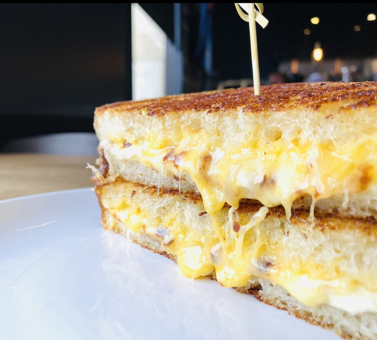 CentralWaukee's tweet photo. Chilly weather calls for comfort food…the Basic B Grilled Cheese &amp; Tomato Soup on deck this weekend!  

#comfortfood #eatlocal #grilledcheese #freshbakedbread #basicb #coldweatherfood #waukee #morethanburgers #craftbeer #desmoines https://t.co/RUjjRE259y