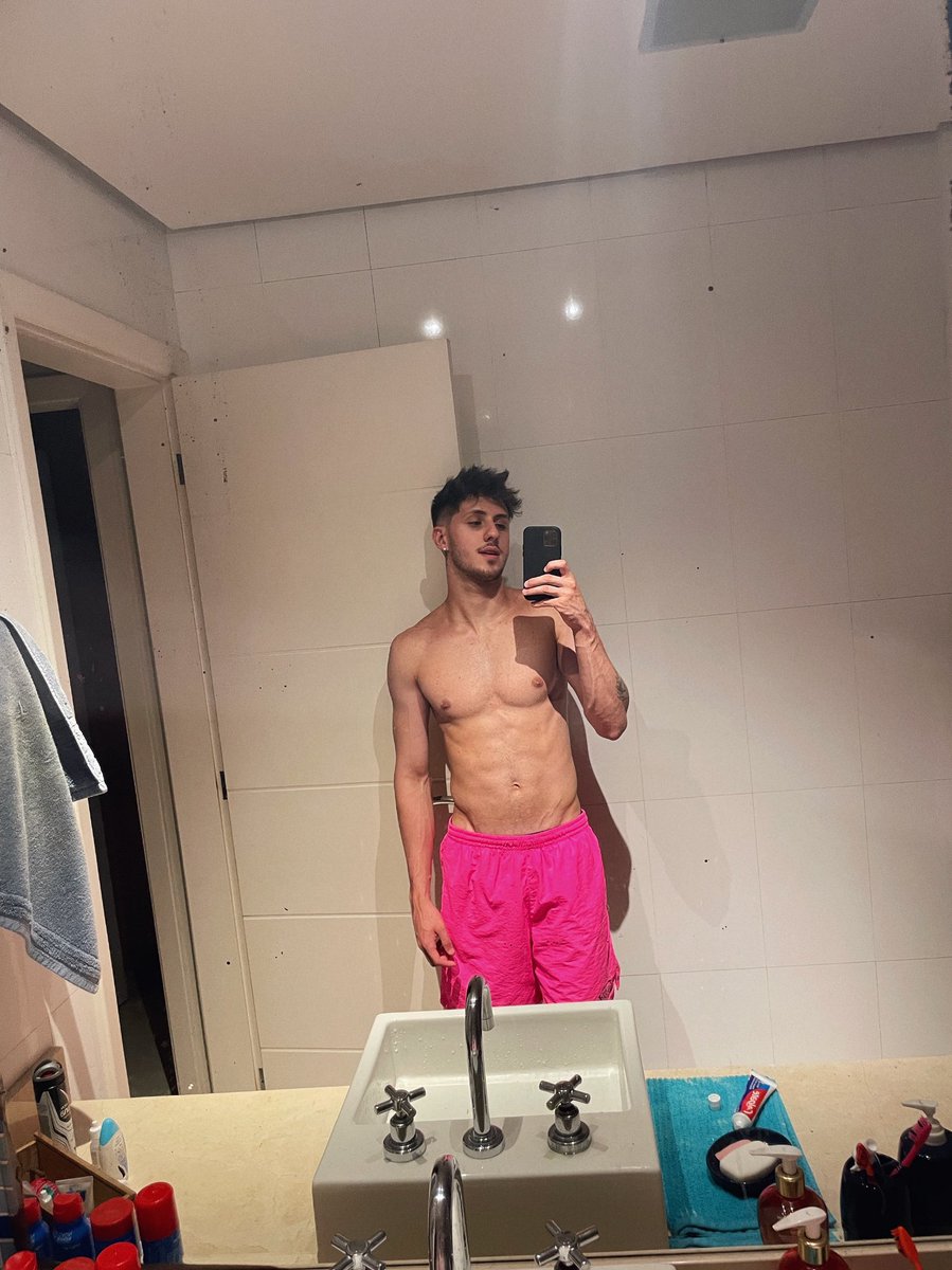 Desi (@pornloberr) | Twitter