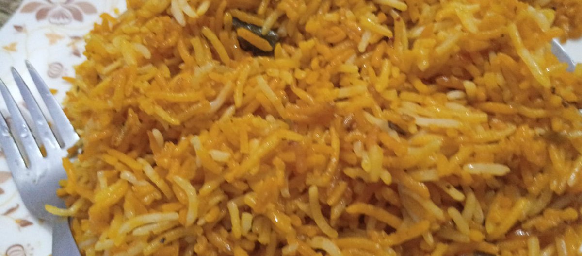 InsaneAbdullah's tweet photo. As being a #Karachi guy, #briyani is something that I can never say no to. Briyani is like a #Loveletter, a #gift, a #hug, a #feeling. #Briyani is a wholesome package of #Emotions.
In short, #Briyani is #love ❤️😋
#Pakistani #cuisine #karachiites #Food #Biryani #legit #Foodie https://t.co/gI06Ms0Gql