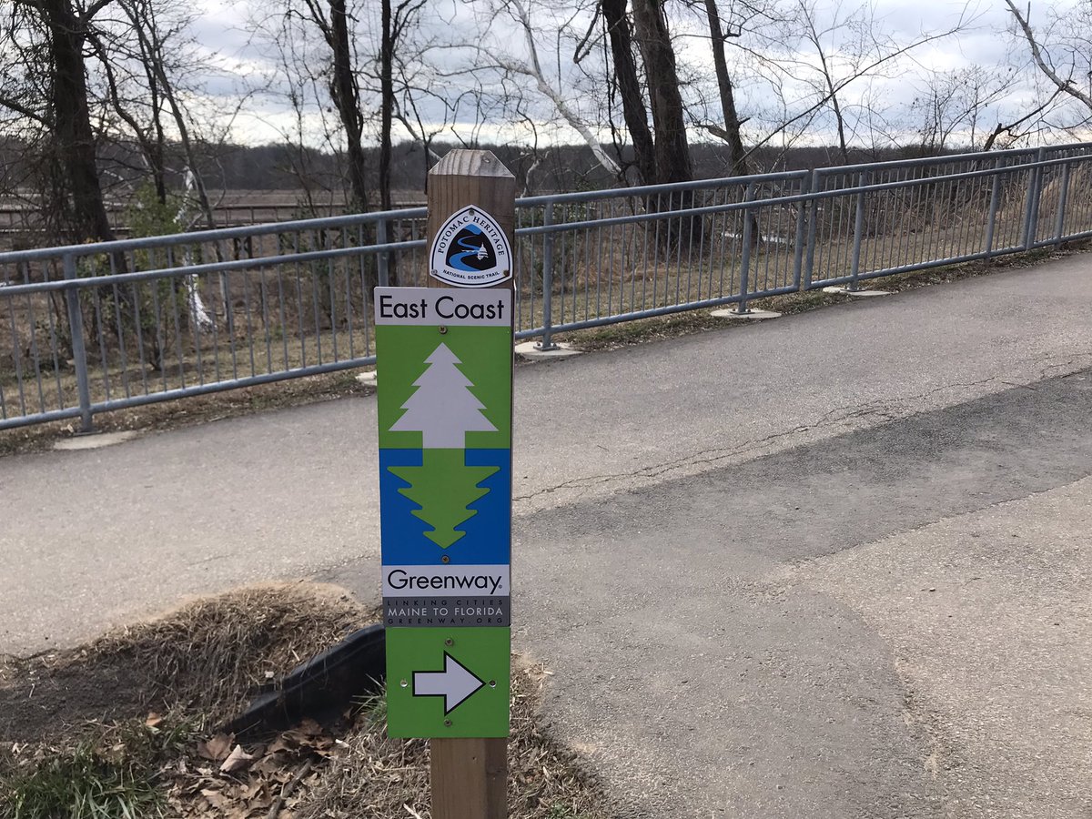 gpwtrails's tweet photo. In Apr 2022, walkers from Va, DC, and Md. will cover 18 miles on the 1st #WashingtonRochambeauRamble from @VisitOccoquan to @PWCParks ‘ #LocustShadePark. Limited slots available in ‘22! https://t.co/QXn7DANXj2 https://t.co/fRWxpiKTuk