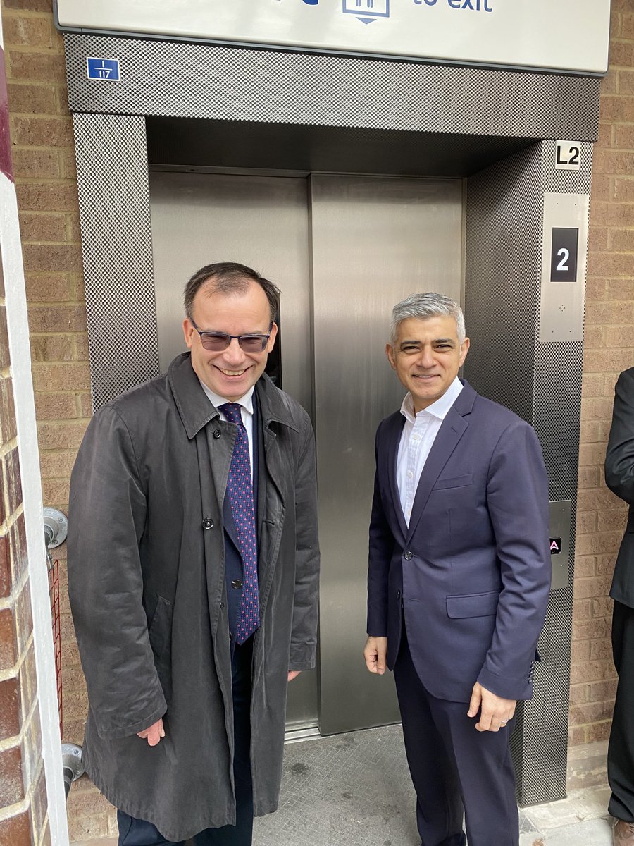 With the excellent ⁦<a href="/SadiqKhan/">Sadiq Khan</a>⁩ at the formal opening of new lifts at Harrow on the Hill Station &amp; already making a real difference. ⁦<a href="/NavinShah2016/">Navin Shah CBE</a>⁩ a huge reason they finally got built ⁦<a href="/gdh1961/">Cllr Graham Henson</a>⁩ ⁦<a href="/KrupeshHirani/">Krupesh Hirani AM for Brent and Harrow</a>⁩