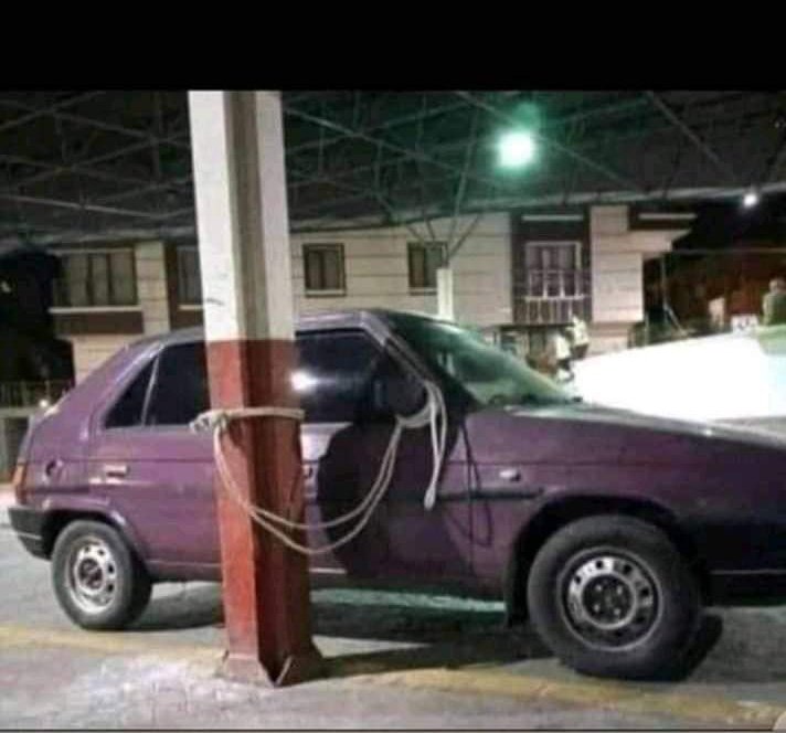 LeTchapalo's tweet photo. Quand un peulh achète une voiture. https://t.co/ilxcFNk1lN